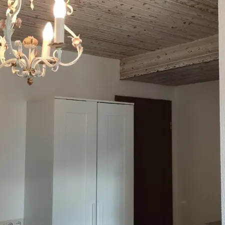 Hallo!-apartment 2: Central Monteur Lodging With Kitchen And Free Wi-fi